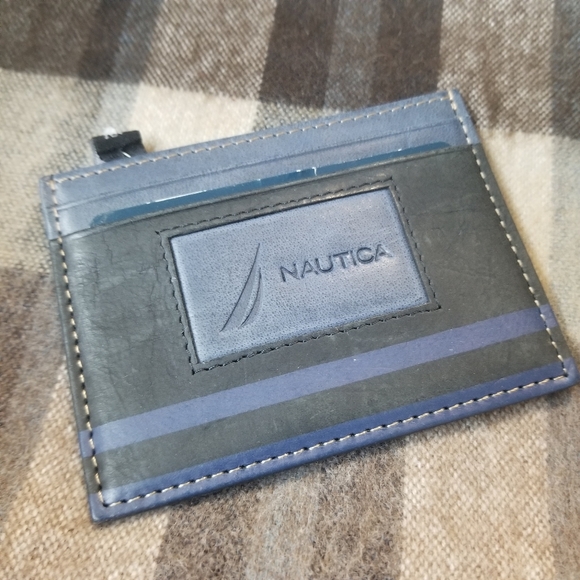 Nautica "New" Men's Black and Blue 5 Slot Card Holder - Picture 1 of 3